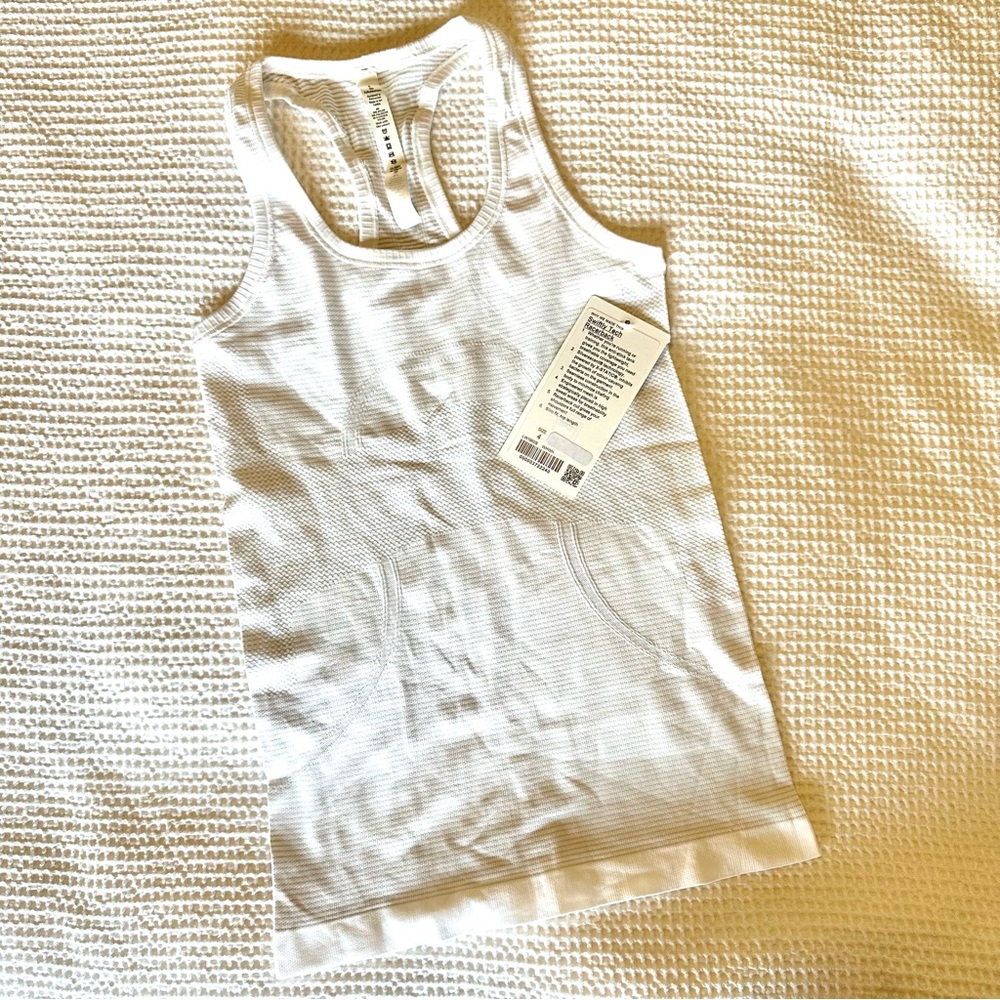 Lululemon Swiftly Tech Racerback - Picture 2 of 3